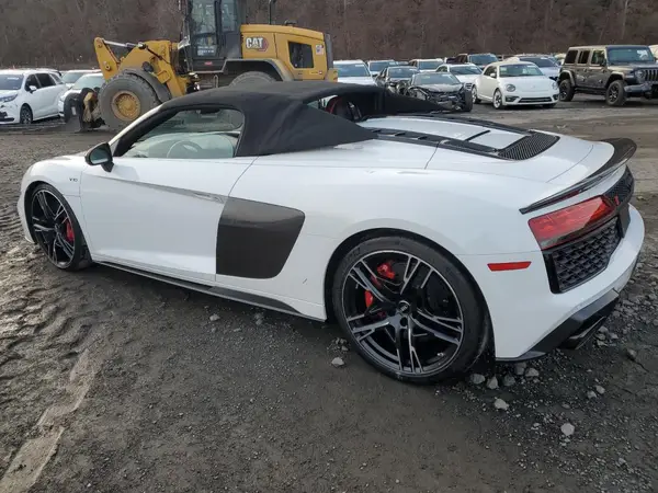 WUA4BCFX3L7901606 2020 AUDI R8 - Image 2