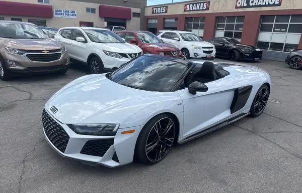WUA4BCFX5M7901463 2021 AUDI R8 - Image 2