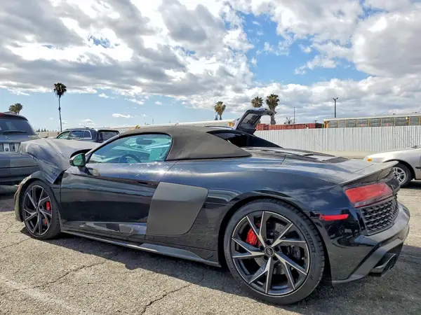 WUA4BCFXXL7901912 2020 AUDI R8 - Image 2