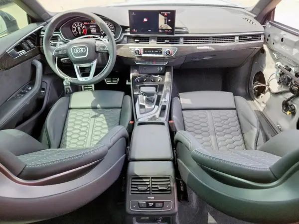 WUAAWCF50SA901070 2025 AUDI RS5 - Image 8