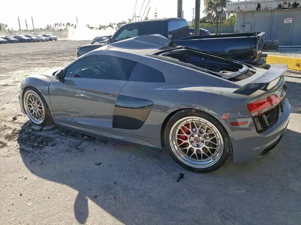 WUABAAFX4J7902162 2018 AUDI R8 - Image 2