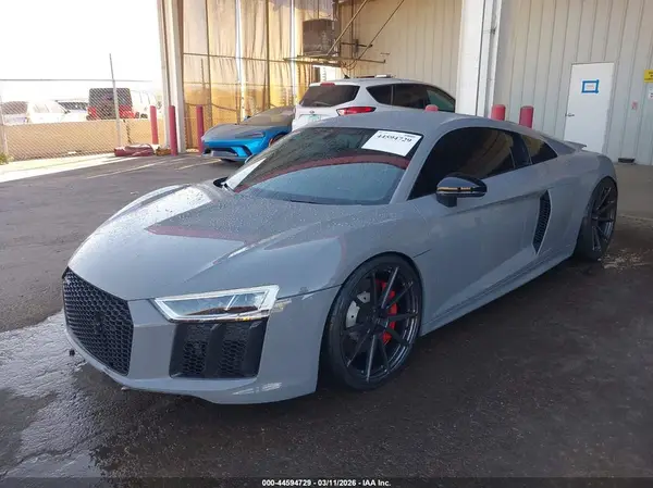 WUABAAFX5J7902204 2018 AUDI R8 - Image 2