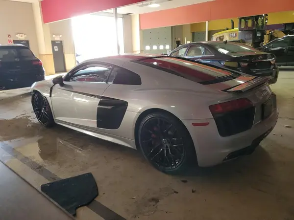 WUABAAFX7J7902267 2018 AUDI R8 - Image 2