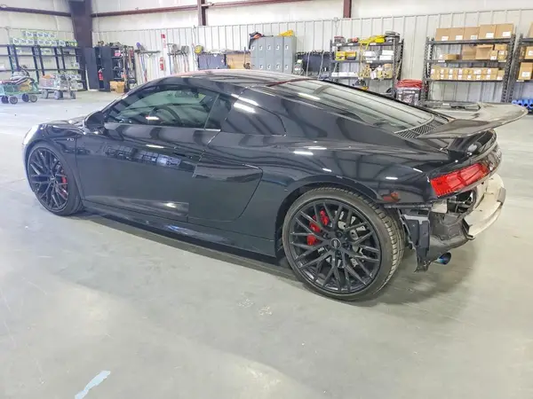 WUABAAFX8J7902410 2018 AUDI R8 - Image 2