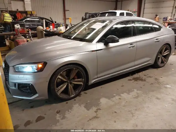 WUABWCF53KA906560 2019 AUDI RS5 - Image 2