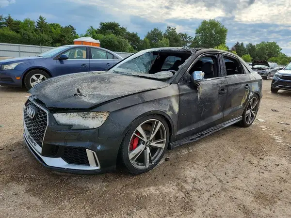 WUABWGFF0H1900398 2017 AUDI RS3 - Image 1