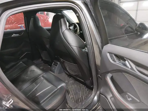 WUABWGFF0KA905933 2019 AUDI RS3 - Image 8
