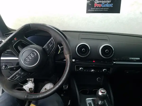 WUABWGFF1J1900271 2018 AUDI RS3 - Image 8