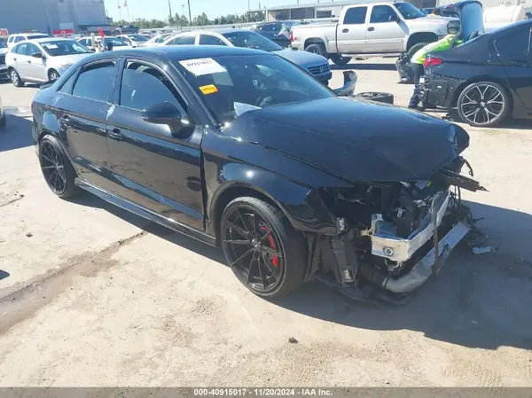 WUABWGFF1J1903526 2018 AUDI RS3 - Image 1