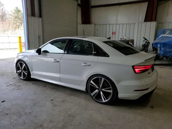 WUABWGFF1KA904970 2019 AUDI RS3 - Image 2