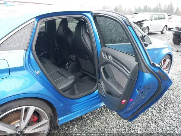 WUABWGFF2H1900516 2017 AUDI RS3 - Image 8