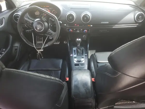 WUABWGFF2J1903261 2018 AUDI RS3 - Image 8