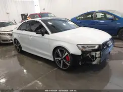 WUABWGFF2KA900300 2019 AUDI RS3