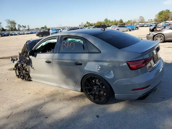 WUABWGFF2KA900796 2019 AUDI RS3 - Image 2