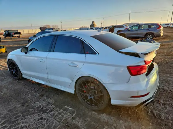 WUABWGFF3H1900296 2017 AUDI RS3 - Image 2