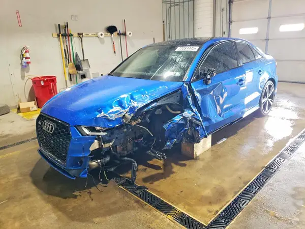 WUABWGFF3J1900451 2018 AUDI RS3