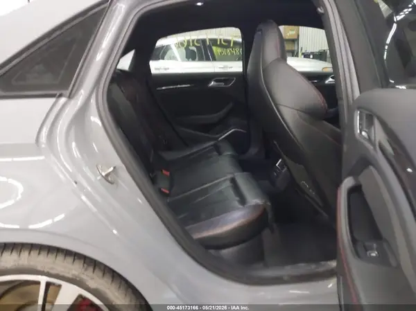 WUABWGFF3J1900661 2018 AUDI RS3 - Image 8