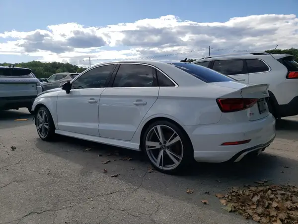 WUABWGFF3KA902086 2019 AUDI RS3 - Image 2