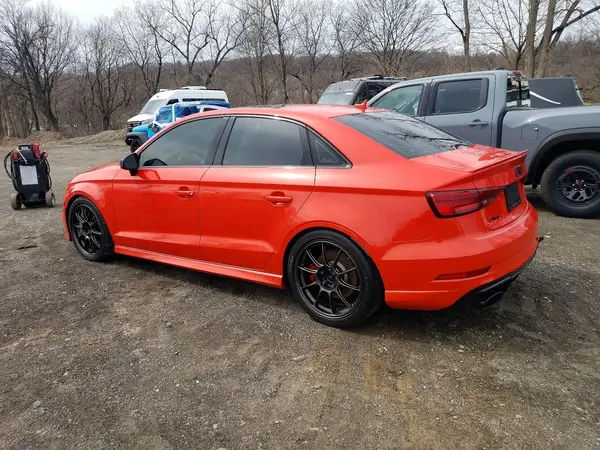 WUABWGFF4J1903679 2018 AUDI RS3 - Image 2