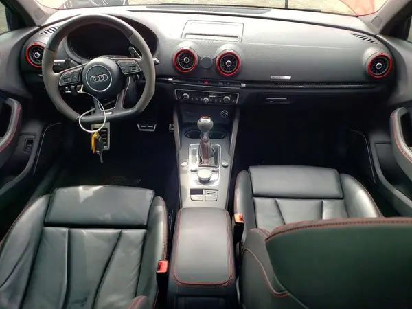 WUABWGFF4J1903679 2018 AUDI RS3 - Image 8