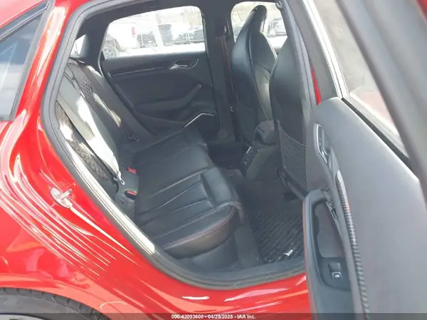 WUABWGFF4J1905304 2018 AUDI RS3 - Image 8