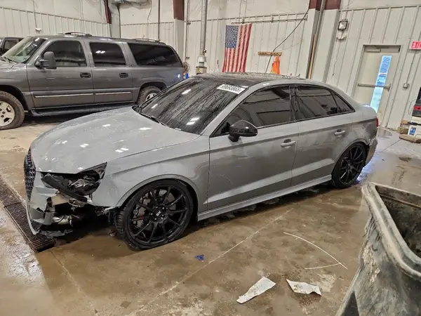 WUABWGFF4J1905321 2018 AUDI RS3