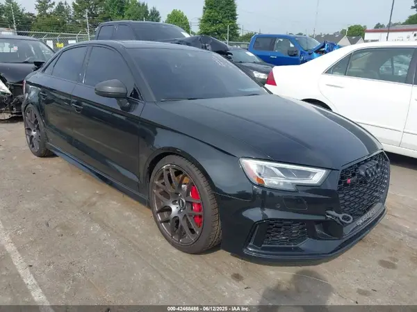 WUABWGFF4KA906678 2019 AUDI RS3