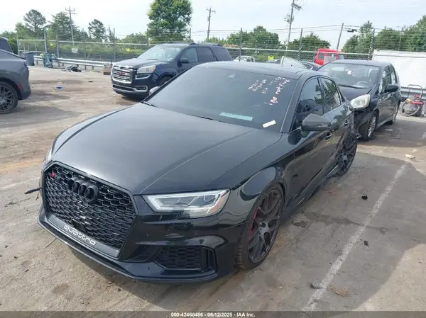 WUABWGFF4KA906678 2019 AUDI RS3 - Image 2