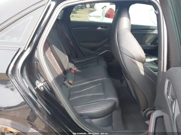 WUABWGFF4KA906678 2019 AUDI RS3 - Image 8
