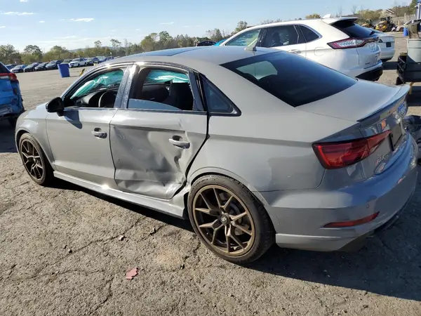 WUABWGFF6J1903487 2018 AUDI RS3 - Image 2