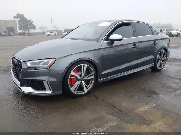 WUABWGFF7J1902963 2018 AUDI RS3 - Image 2