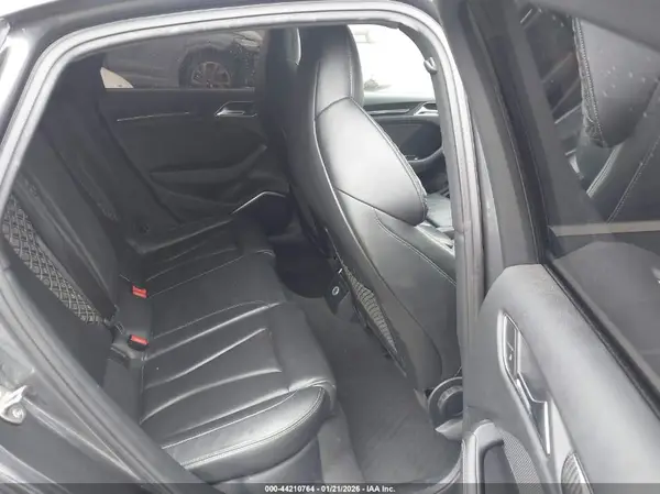 WUABWGFF7J1902963 2018 AUDI RS3 - Image 8