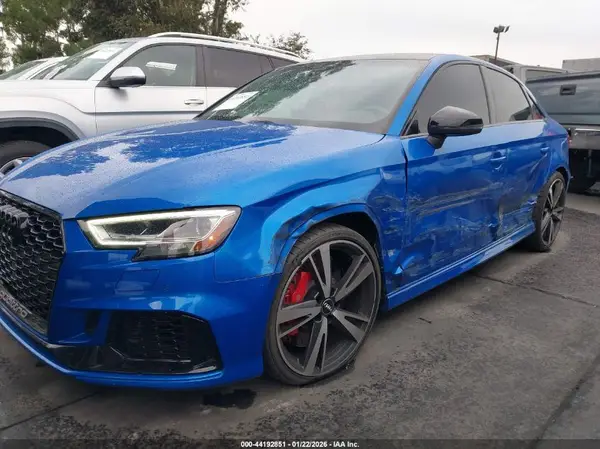 WUABWGFF7J1905717 2018 AUDI RS3 - Image 2