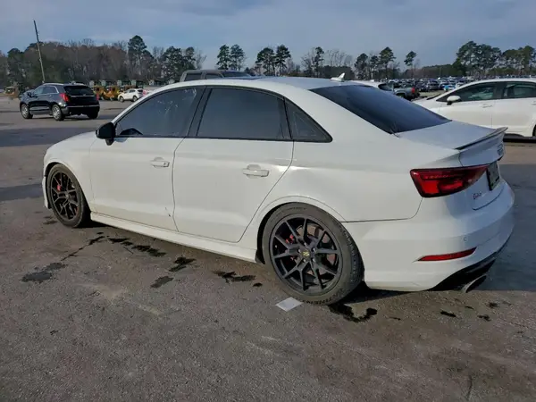 WUABWGFF8J1900087 2018 AUDI RS3 - Image 2