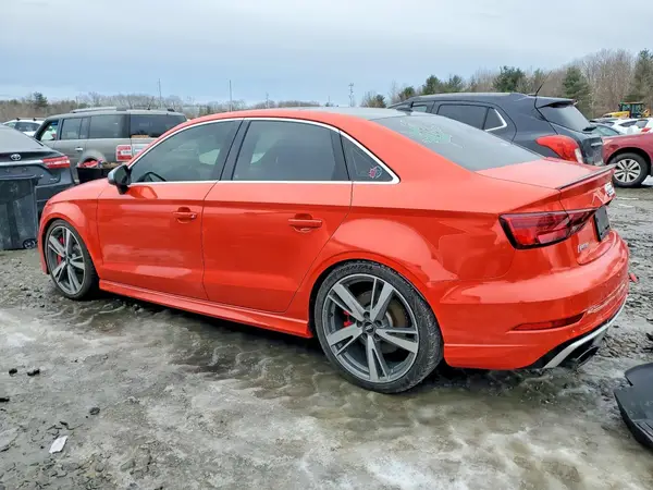 WUABWGFF8J1901630 2018 AUDI RS3 - Image 2