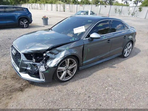WUABWGFF8J1902650 2018 AUDI RS3 - Image 2