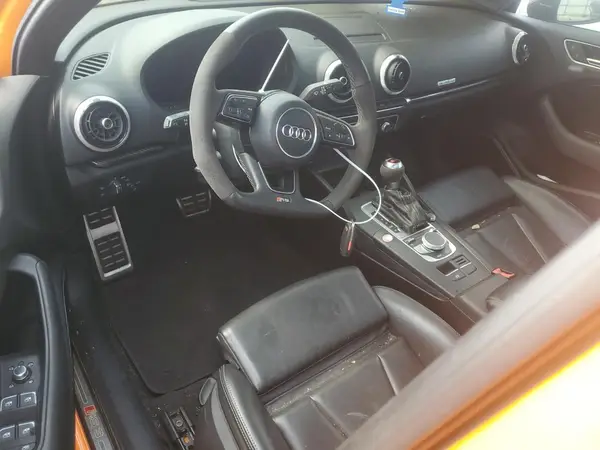 WUABWGFF8J1903460 2018 AUDI RS3 - Image 8