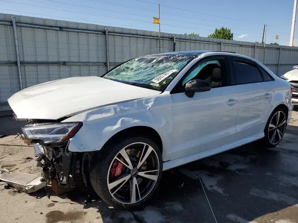 WUABWGFF8J1904625 2018 AUDI RS3 - Image 1