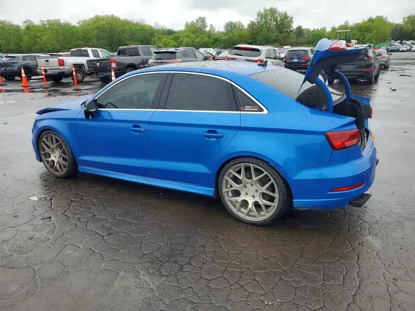 WUABWGFFXKA901971 2019 AUDI RS3 - Image 2