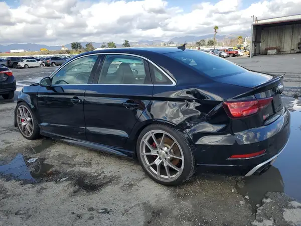 WUABWHFF1J1907081 2018 AUDI RS3 - Image 2