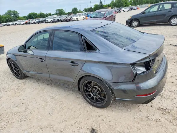 WUABWHFF9J1902789 2018 AUDI RS3 - Image 2