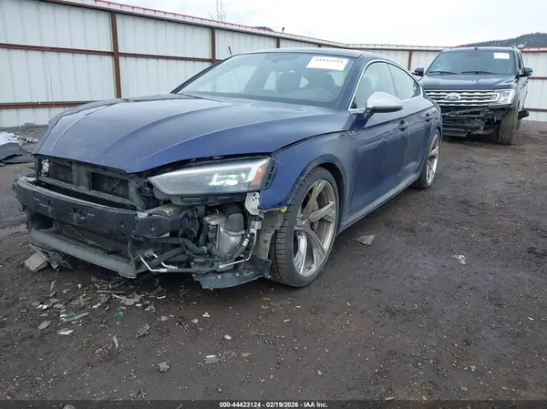WUACWCF53KA903422 2019 AUDI RS5 - Image 2