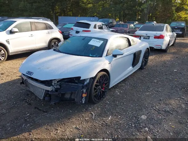 WUAEAAFX4H7902881 2017 AUDI R8 - Image 2