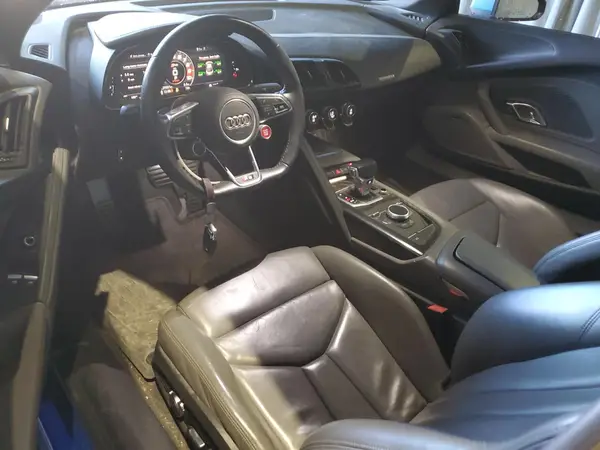 WUAEAAFXXH7901217 2017 AUDI R8 - Image 8