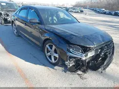 WUAJ5AFD1HN900820 2017 AUDI S8