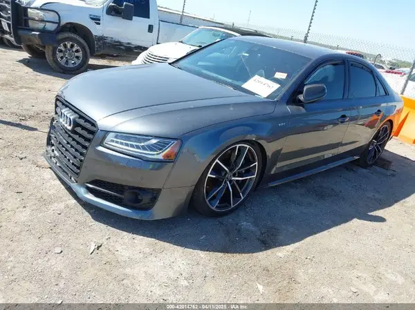 WUAJ5AFD2GN900596 2016 AUDI S8 - Image 2