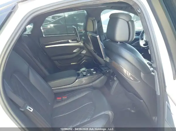 WUAJ5AFD3GN900137 2016 AUDI S8 - Image 8