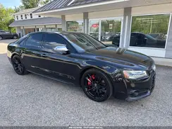 WUAJ5AFD5HN901064 2017 AUDI S8