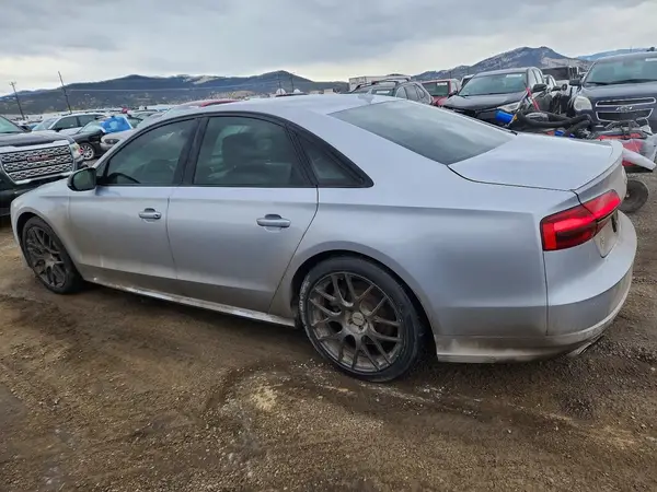 WUAJ5AFD9GN900367 2016 AUDI S8 - Image 2