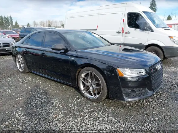 WUAJ5AFD9GN900529 2016 AUDI S8